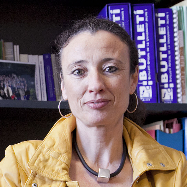 Prof. Dr. Mª LUISA CUERDA ARNAU